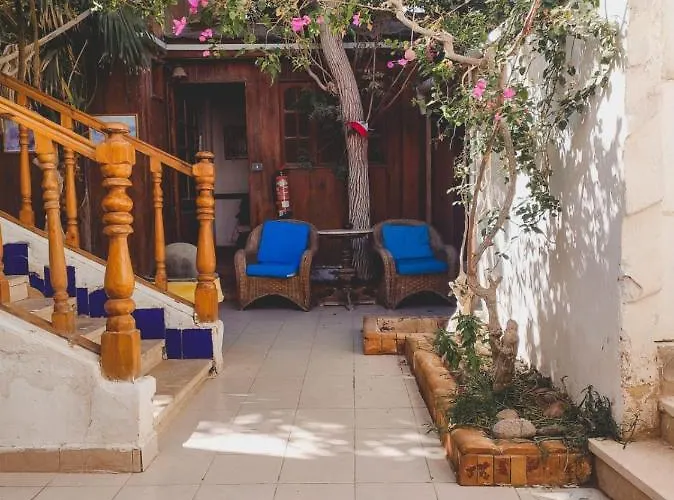 Neptune Hostel *